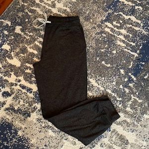 Vuori Performance Jogger Size Small